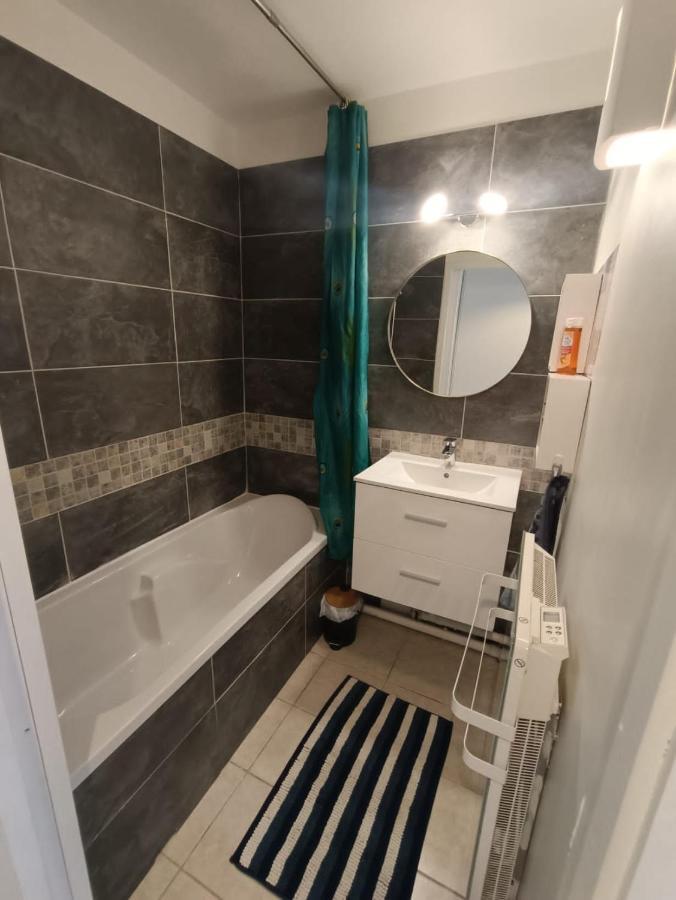Appartement T2 En Residence Securisee 欧洛圣马里 外观 照片